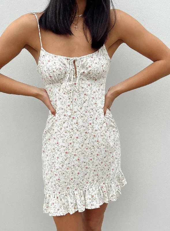 Party dresses with personalized messages -Motel Alaca Dress Pretty Petal Ivory