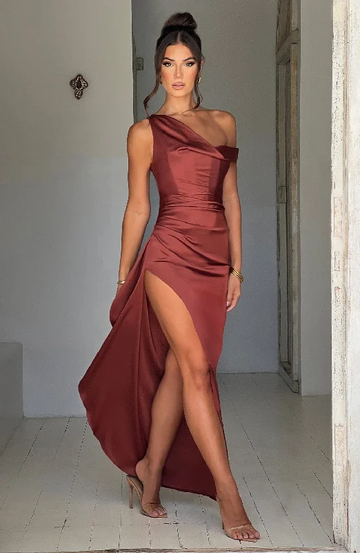 Corset dresses for formal events with bright colors and metallic accents for a modern and trendy style -Juliene Maxi Dress - Rust Corset dresses for formal events with bright colors and metallic accents for a modern and trendy style -Juliene Maxi Dress - Rust