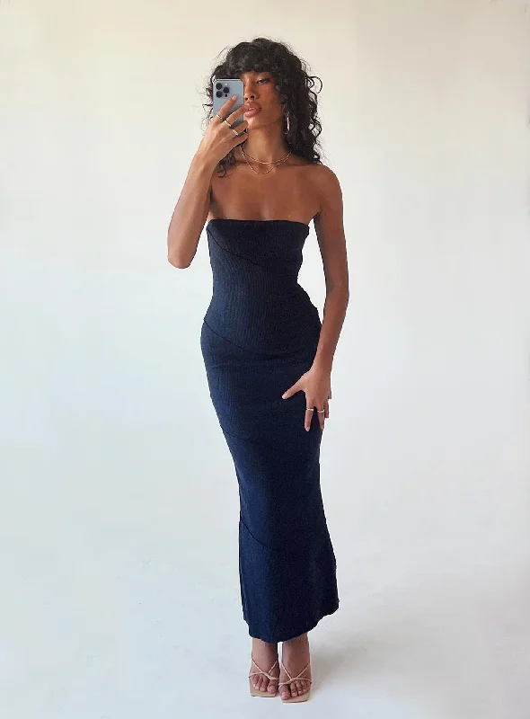 Corset dresses with convertible necklines and sleeves for versatility and styling flexibility -Oscar Midi Dress Navy