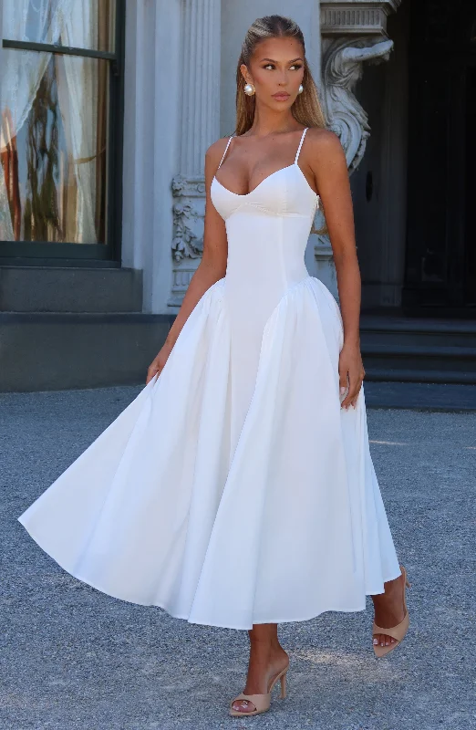 Prom dresses for autumn with cozy fabrics and warm colors for a snug and cozy feel in cooler weather -Emerson Midi Dress - Ivory Prom dresses for autumn with cozy fabrics and warm colors for a snug and cozy feel in cooler weather -Emerson Midi Dress - Ivory