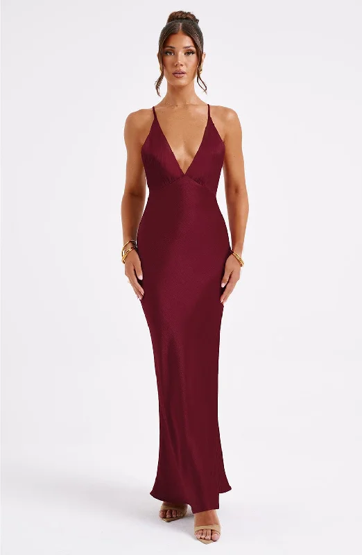 Formal dresses for formal events with vintage-inspired silhouettes and accessories for a nostalgic and classic feel -Anja Maxi Dress - Burgundy
