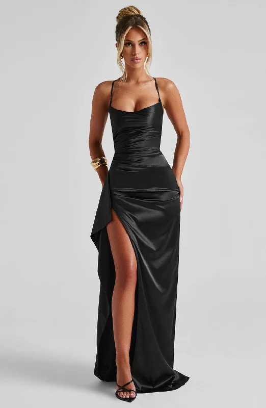 Bridesmaid dress alternatives for non-traditional weddings- -Helen Maxi Dress - Black Bridesmaid dress alternatives for non-traditional weddings- -Helen Maxi Dress - Black