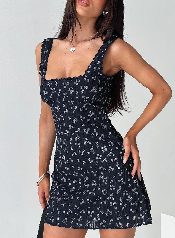 Best flowy dresses with trendy cut-out details for 2023 - -Flowy dresses for special occasions with custom designs and embroidery for exclusivity and uniqueness -Dasha Mini Dress Navy Floral Best flowy dresses with trendy cut-out details for 2023 - -Flowy dresses for special occasions with custom designs and embroidery for exclusivity and uniqueness -Dasha Mini Dress Navy Floral