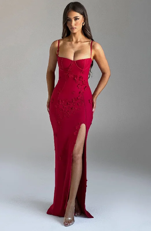Prom dresses with convertible necklines and sleeves for flexibility and versatility -Dalary Maxi Dress - Red Lined Prom dresses with convertible necklines and sleeves for flexibility and versatility -Dalary Maxi Dress - Red Lined