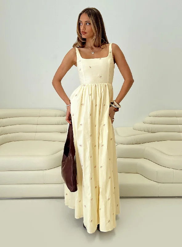 How to coordinate family guest outfits discreetly- -Cartmel Embroidered Maxi Dress Cream
