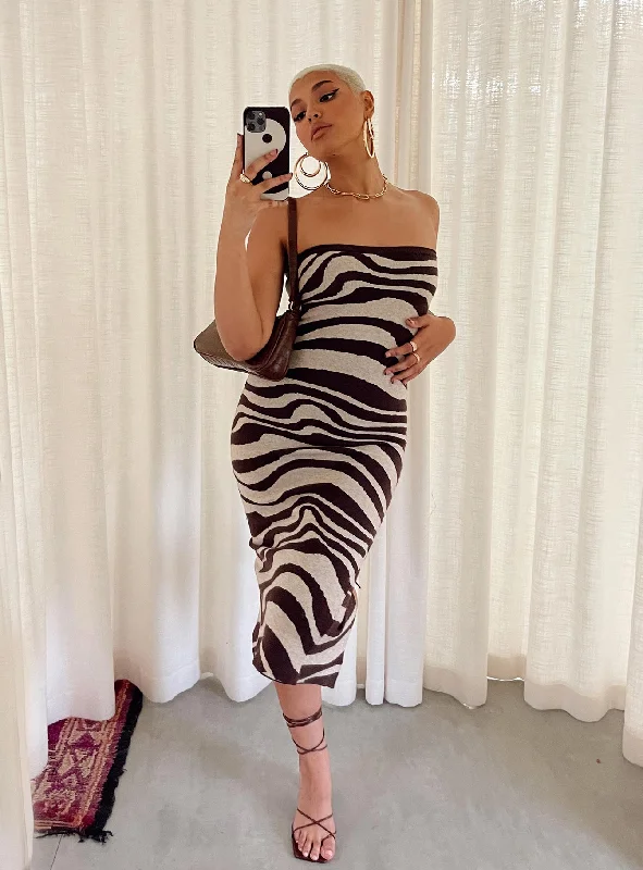 Corset dresses for formal events with elegant silhouettes and vintage-inspired styles -Cheria Maxi Dress Brown Corset dresses for formal events with elegant silhouettes and vintage-inspired styles -Cheria Maxi Dress Brown