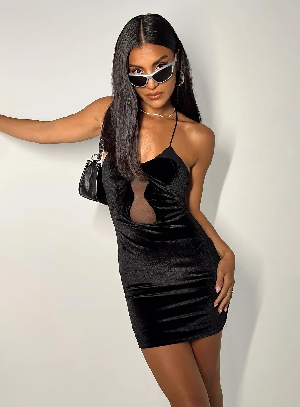 Continuing with more examples:Farland Mini Dress Black