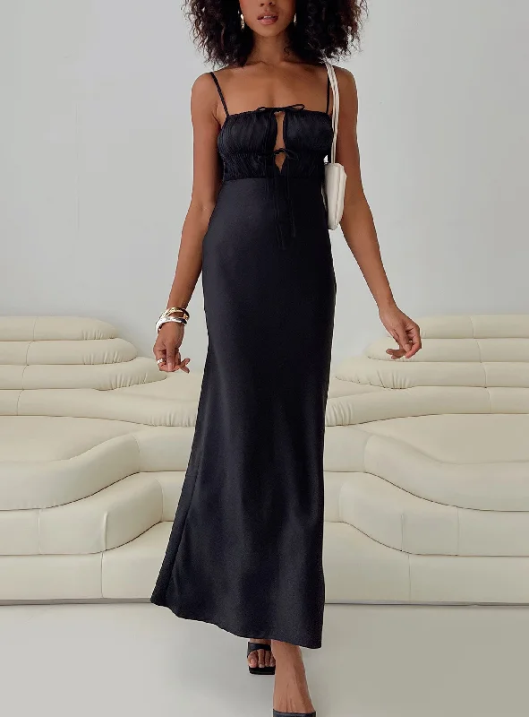 Party dresses with metallic accents and glitter for parties and celebrations to shine -Jaquelin Maxi Dress Black Party dresses with metallic accents and glitter for parties and celebrations to shine -Jaquelin Maxi Dress Black