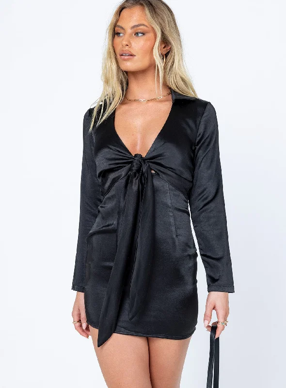 Birthday dresses for formal events with elegant silhouettes -Monty Mini Dress Black