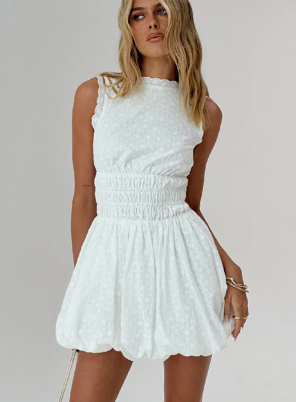 Prom dresses with sustainable materials and innovative designs -Vittoria Bubble Hem Mini Dress White Prom dresses with sustainable materials and innovative designs -Vittoria Bubble Hem Mini Dress White