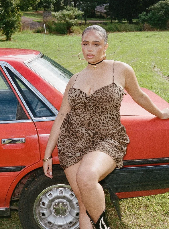 Party dresses for formal events with bright colors and metallic accents for a modern and trendy style -Linnard Mini Dress Leopard Curve Party dresses for formal events with bright colors and metallic accents for a modern and trendy style -Linnard Mini Dress Leopard Curve