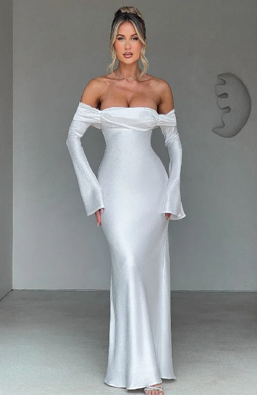 Bridal dresses with sweetheart necklines and satin -Selene Maxi Dress - Ivory