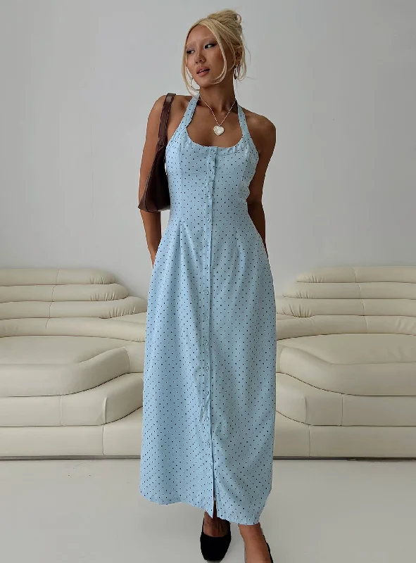 Best fabrics for flowy dresses in warm weather - -Flowy summer dresses with chiffon -Mallorie Halter Maxi Dress Blue / Black Polka