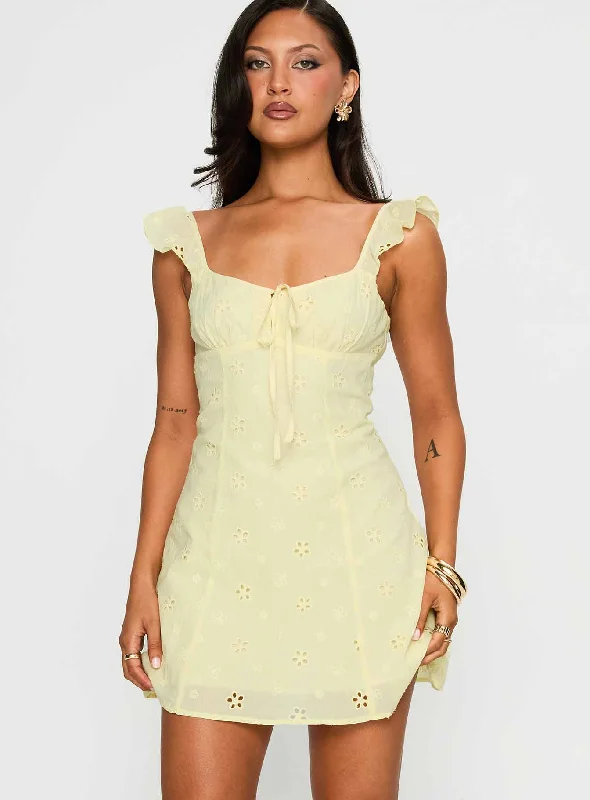 Flowy dresses for casual beach weddings - -Flowy dresses with eco-friendly materials and sustainable production for environmental awareness -Sunbather Mini Dress Yellow Flowy dresses for casual beach weddings - -Flowy dresses with eco-friendly materials and sustainable production for environmental awareness -Sunbather Mini Dress Yellow