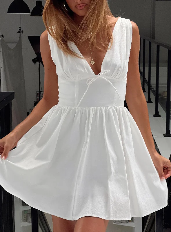 UV-reactive graduation dresses for creative photo effects- -Mattison Plunge Mini Dress White UV-reactive graduation dresses for creative photo effects- -Mattison Plunge Mini Dress White