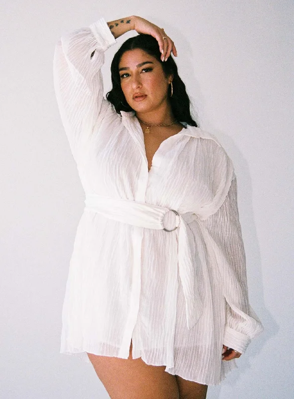 Party dresses for formal events with elegant silhouettes and vintage-inspired styles for a timeless and refined look -Tune In Shirt Dress White Curve