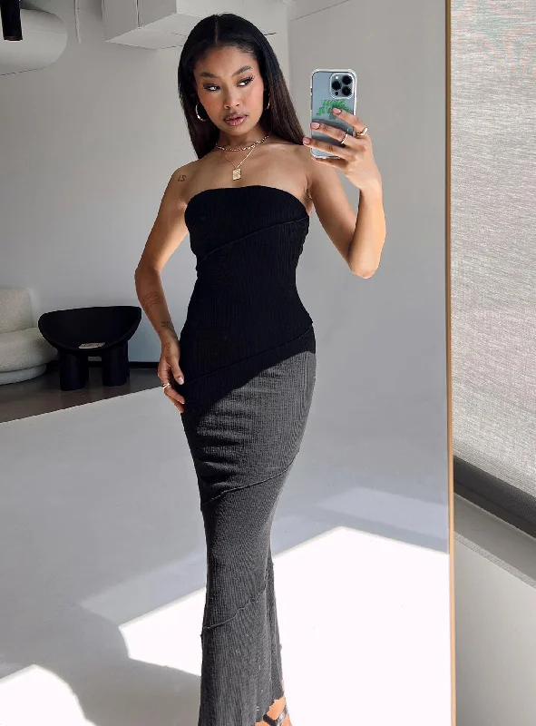 What not to wear as a wedding guest etiquette- -Oscar Midi Dress Black
