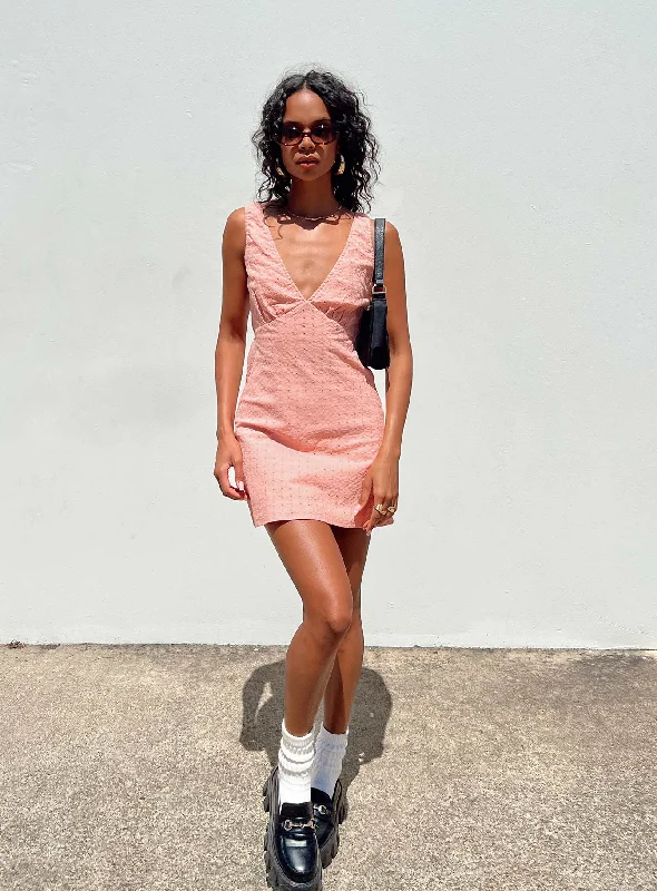 Birthday dresses for formal events with pastel colors and floral patterns for a fresh and youthful appearance -Nellie Mini Dress Rust Birthday dresses for formal events with pastel colors and floral patterns for a fresh and youthful appearance -Nellie Mini Dress Rust