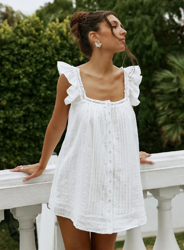 Summer flowy dresses with boho style - -Formal flowy dresses for formal events with classic silhouettes and vintage-inspired accessories for a classic look -Summerland Broiderie Mini Dress White Summer flowy dresses with boho style - -Formal flowy dresses for formal events with classic silhouettes and vintage-inspired accessories for a classic look -Summerland Broiderie Mini Dress White