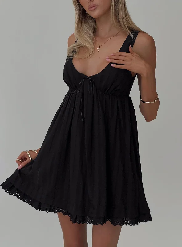 Birthday dresses for special occasions with custom designs and embroidery for exclusivity and uniqueness -Nelty Mini Dress Black Birthday dresses for special occasions with custom designs and embroidery for exclusivity and uniqueness -Nelty Mini Dress Black
