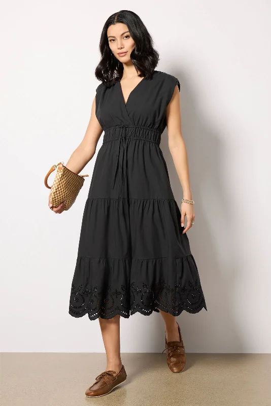 Flowy dresses with floral prints for a feminine look - -Lucia Dress