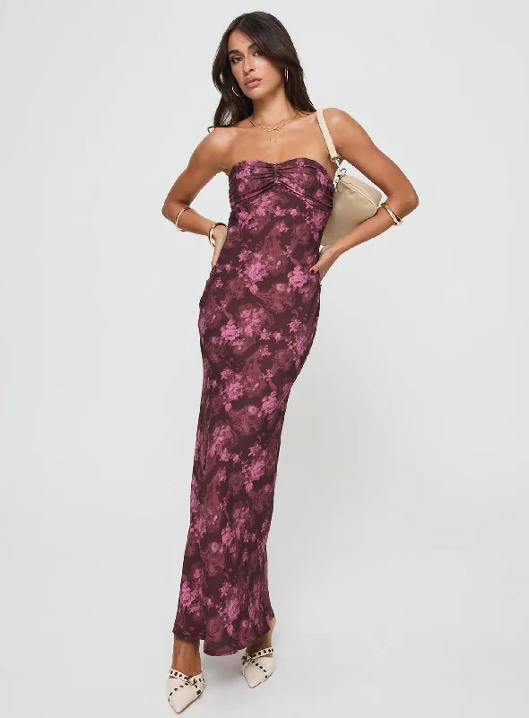 Prom dresses for autumn with warm, earthy tones and textures for a cozy and inviting feel -Abeila Strapless Maxi Dress Burgundy