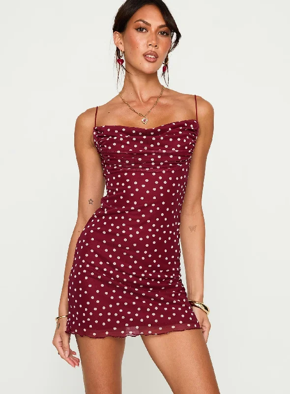 Flowy dresses for maternity wear with style - -Flowy dresses for formal galas with crepe -Sugar Mini Dress Red Polka Flowy dresses for maternity wear with style - -Flowy dresses for formal galas with crepe -Sugar Mini Dress Red Polka